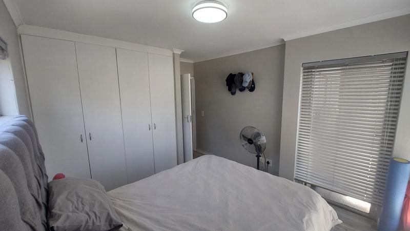 To Let 2 Bedroom Property for Rent in Kenridge Western Cape